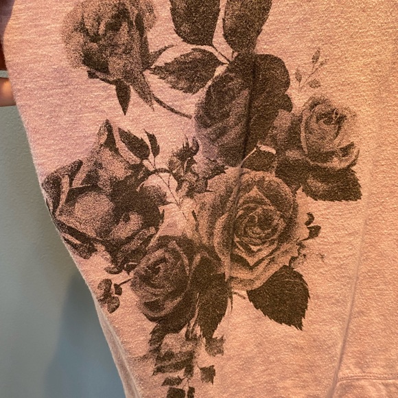 Casual top - Picture 2 of 3